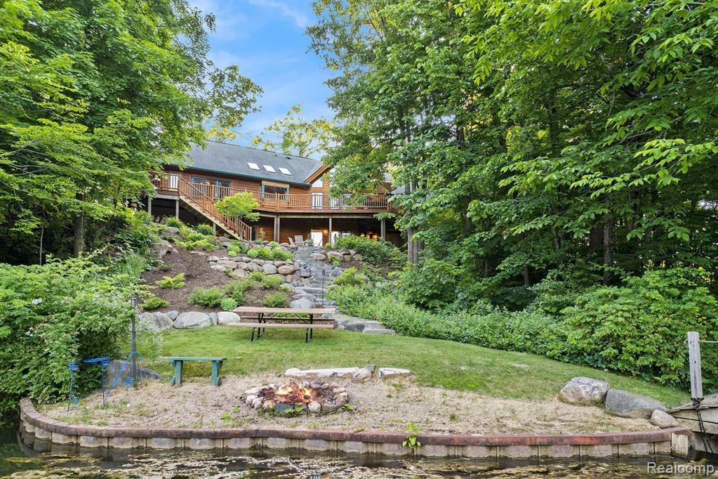 4693 Hegel Road  Goodrich MI 48438 photo