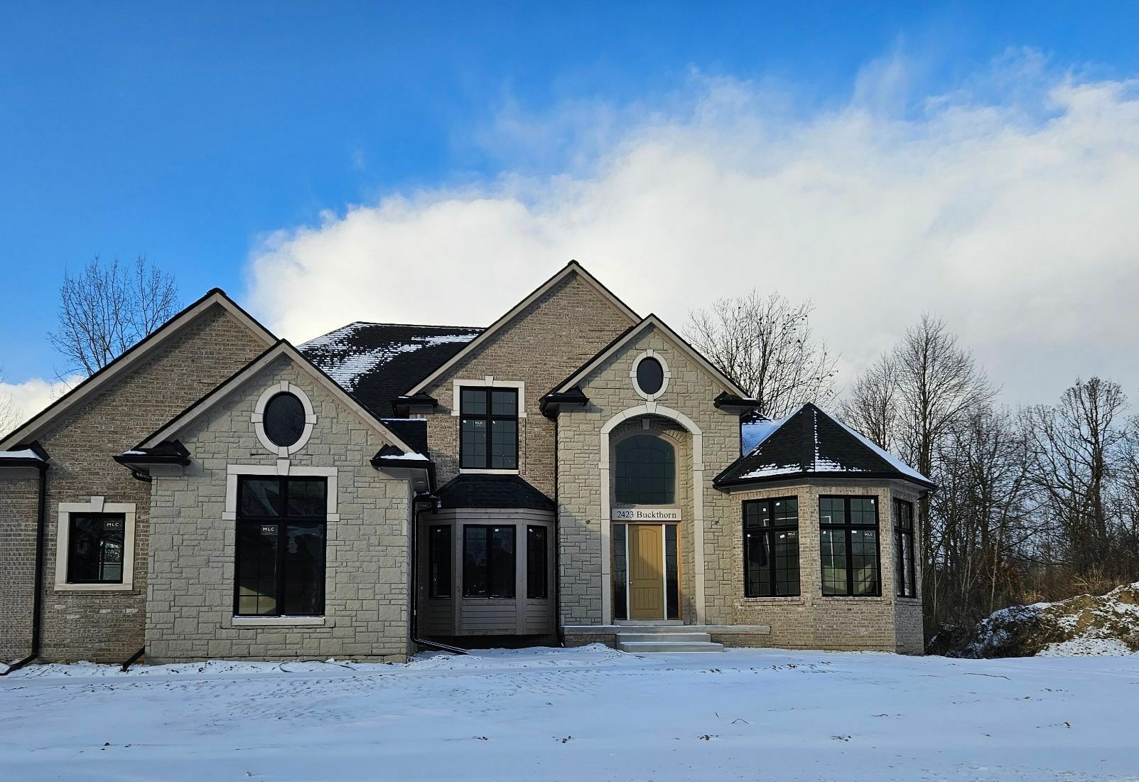 Property Photo:  2423 Buckthorn Drive  MI 48316 1551 