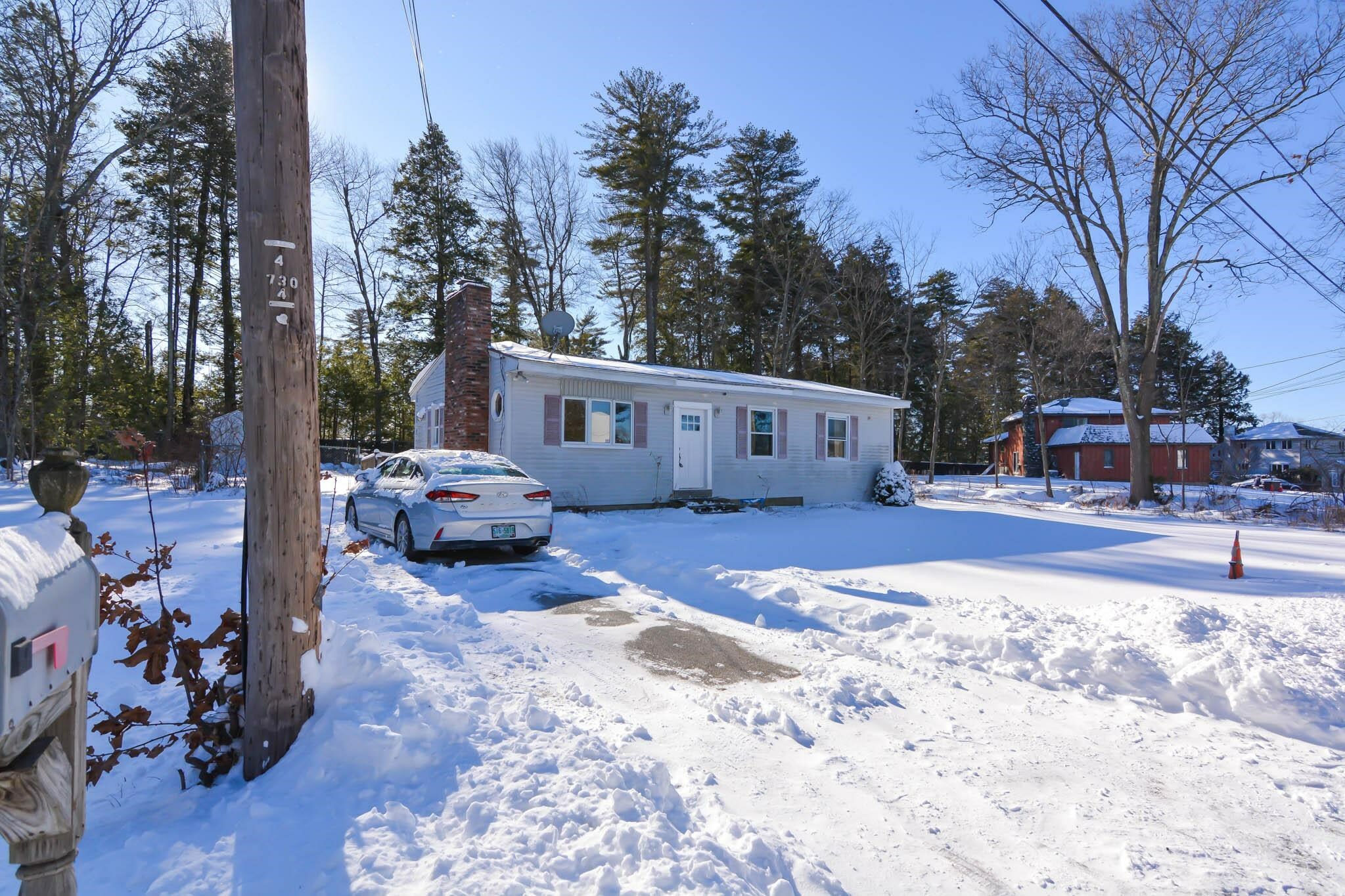 Property Photo:  4 Lakeview Street  NH 03079 