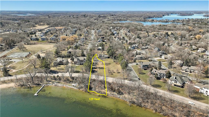 Property Photo: 3921 White Oak Lane MN 55331