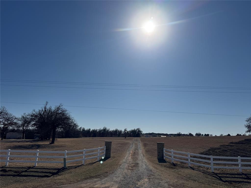 Property Photo: 72 W County Road 72 OK 73044