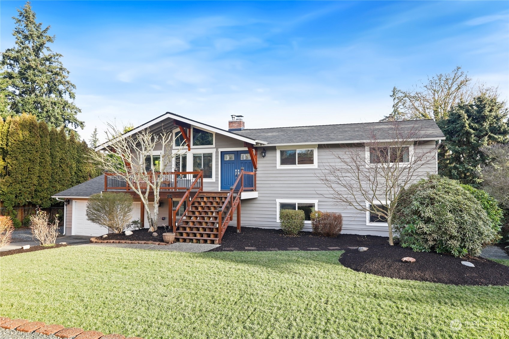 Property Photo:  8613  Vistarama Avenue  WA 98208 