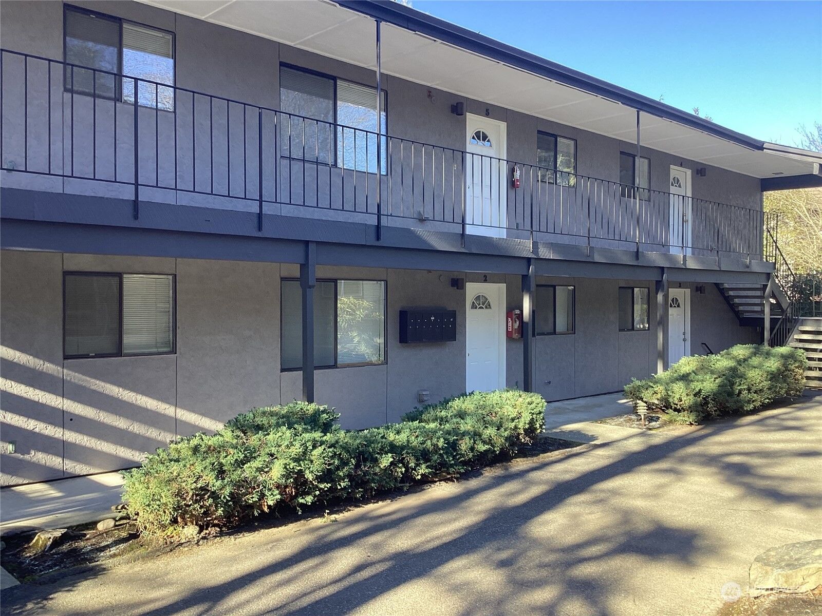 Property Photo:  8305  53rd Avenue W 5  WA 98275 