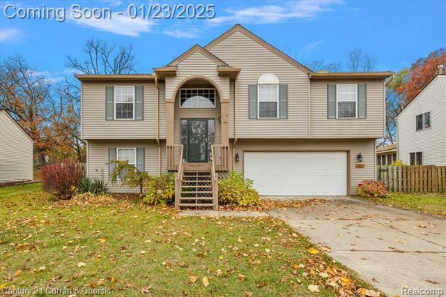 Property Photo:  2817 Riverside Drive  MI 48329 