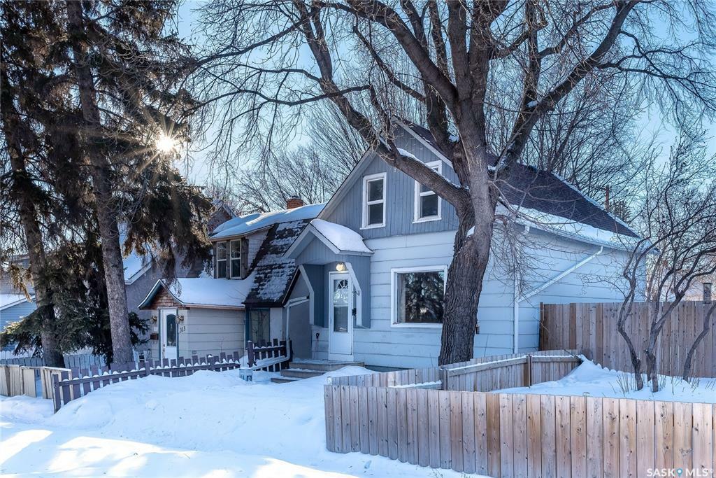 Property Photo:  315 I Avenue N  SK S7L 2G5 