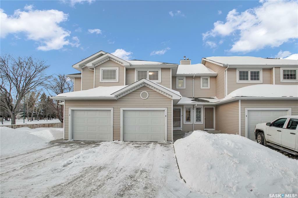 Property Photo:  327 Berini Drive 2  SK S7N 4M7 