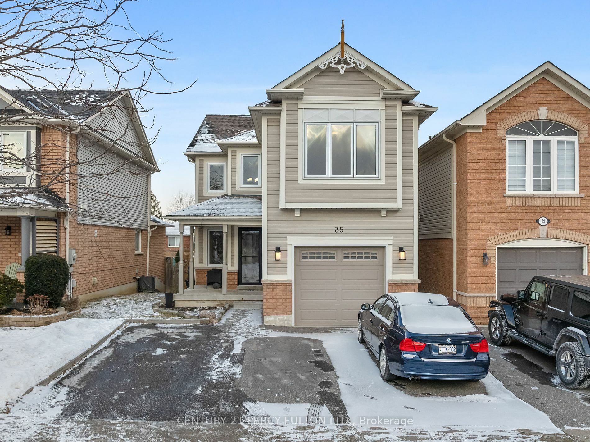 35 Millburn Dr  Clarington ON L1C 5L6 photo