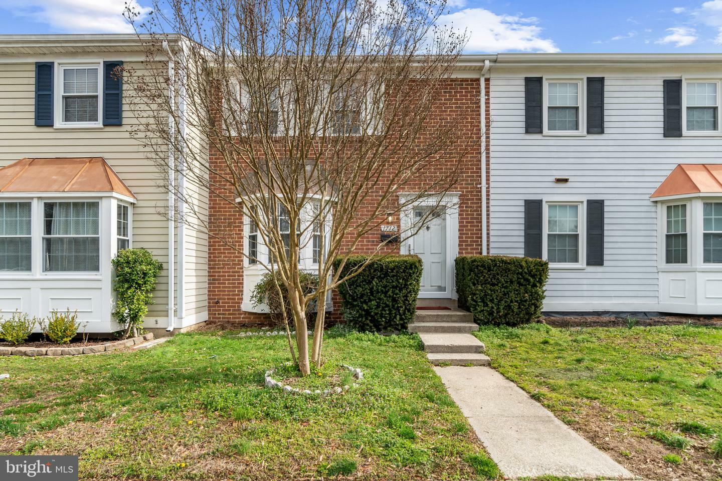 Property Photo:  1712 Foxdale Court  MD 21114 