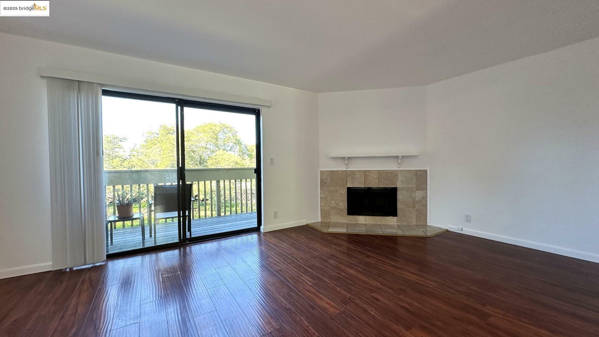 Property Photo:  1004 Imperial Pl  CA 94541 