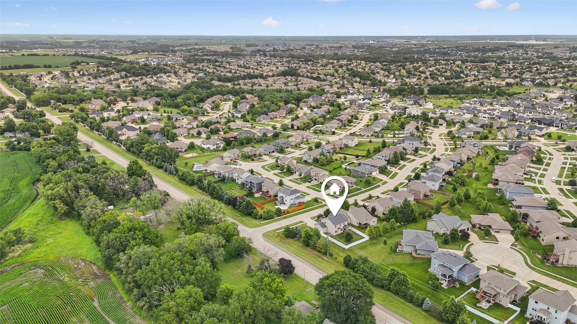 Property Photo: 16924 Prairie Drive IA 50325