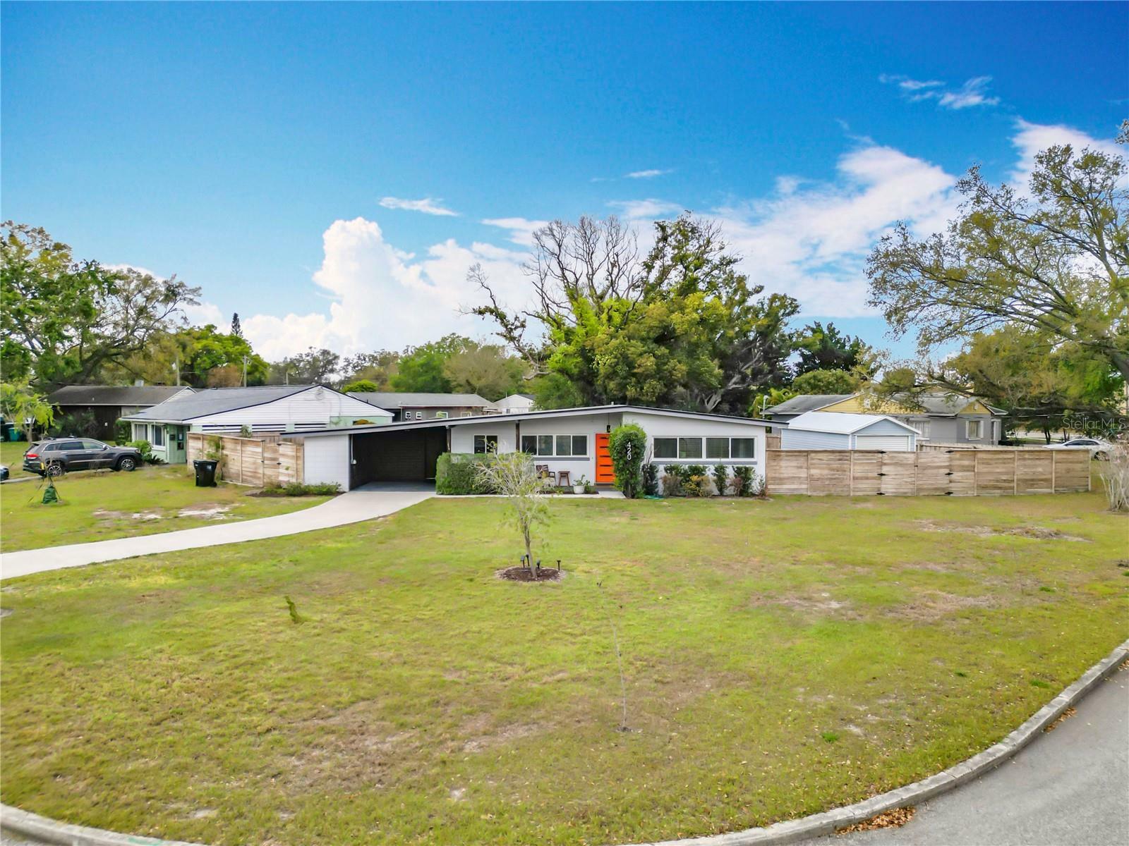 Property Photo:  420 Sunrise Drive  FL 32803 