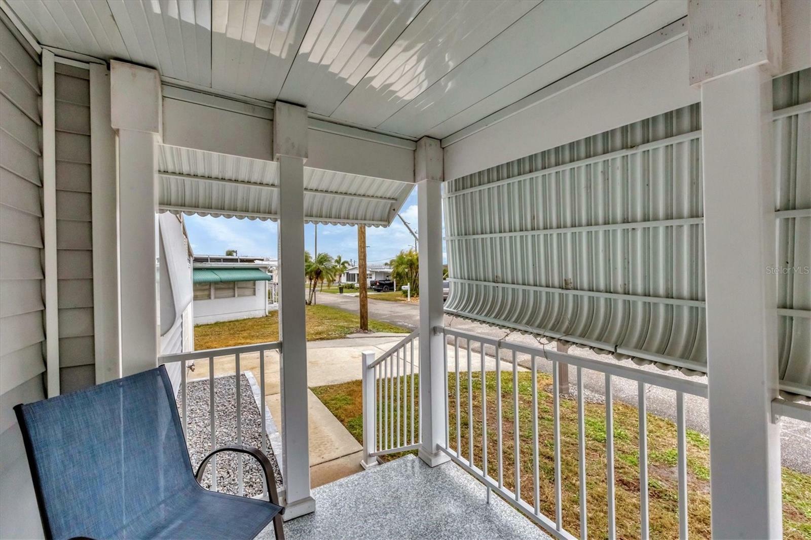 Property Photo:  1210 41st Avenue Drive E  FL 34222 