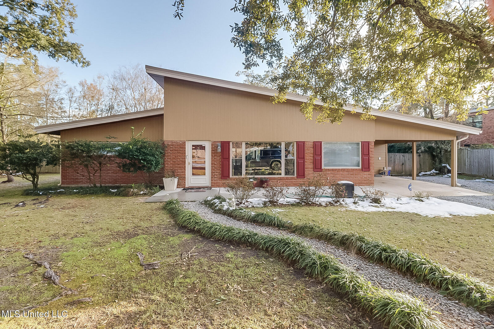 Property Photo: 441 Kahler Street MS 39507