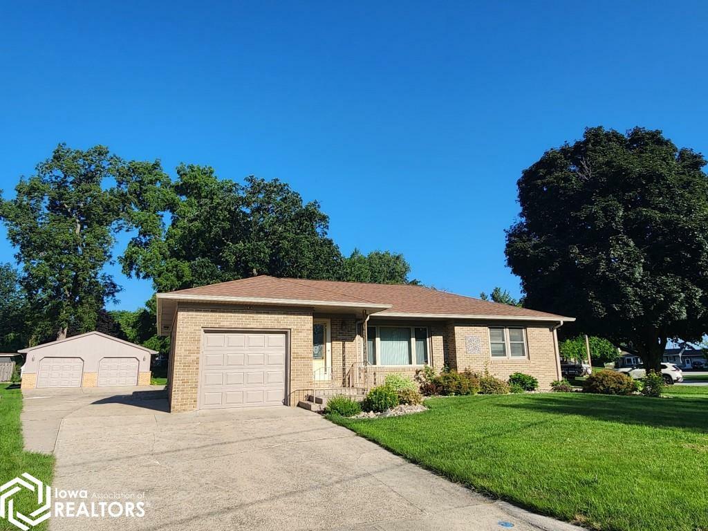 Property Photo: 519 17th Street IA 50428
