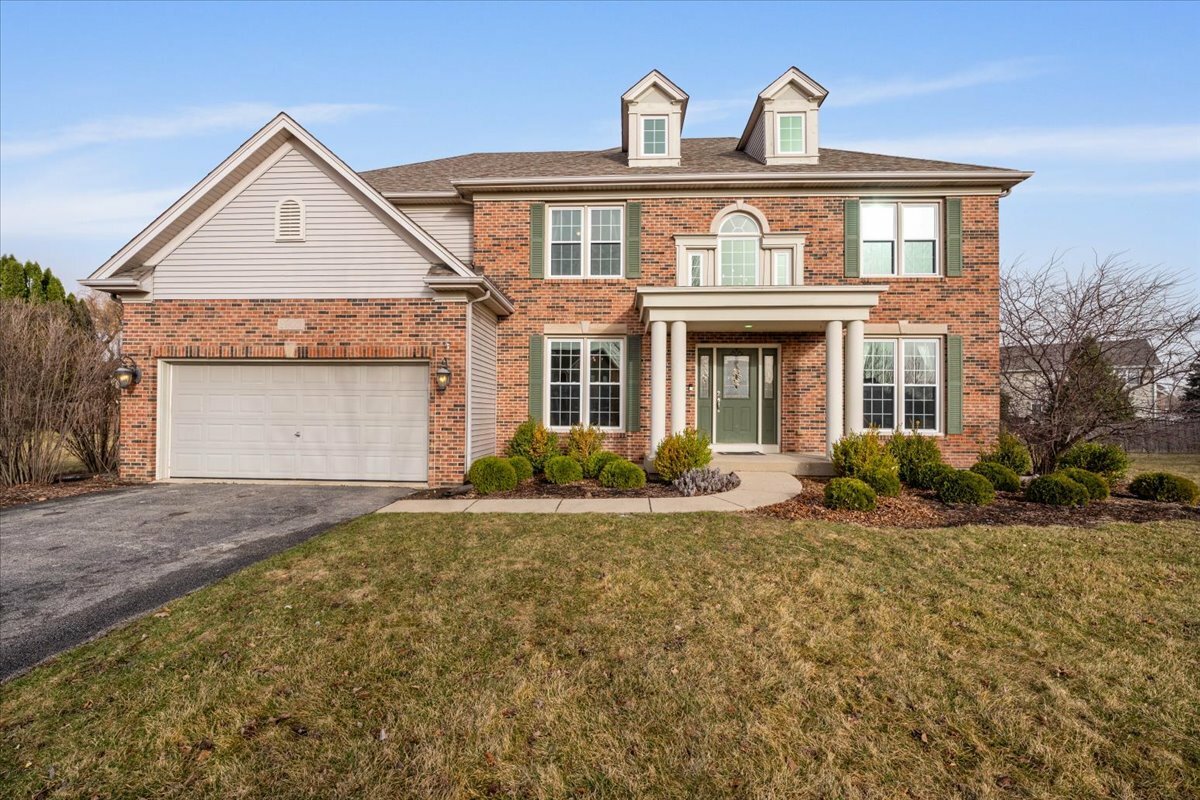 Property Photo:  2909 Alden Avenue  IL 60560 