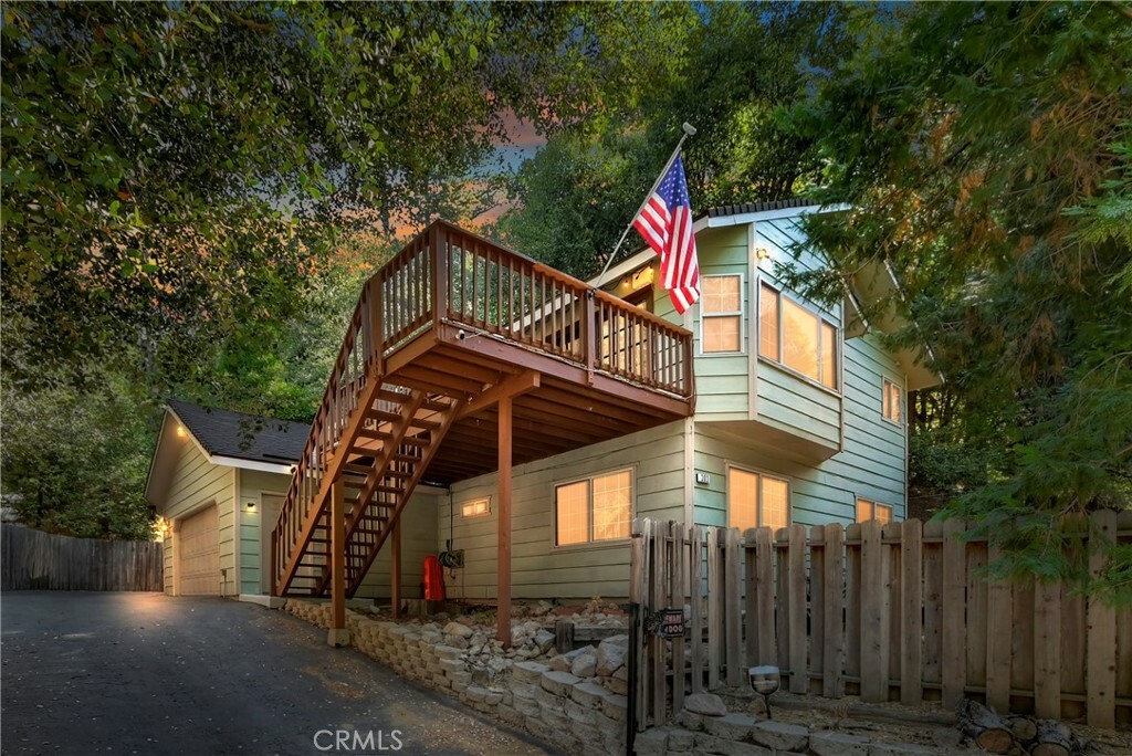 303 S Dart Canyon Road  Crestline CA 92325 photo