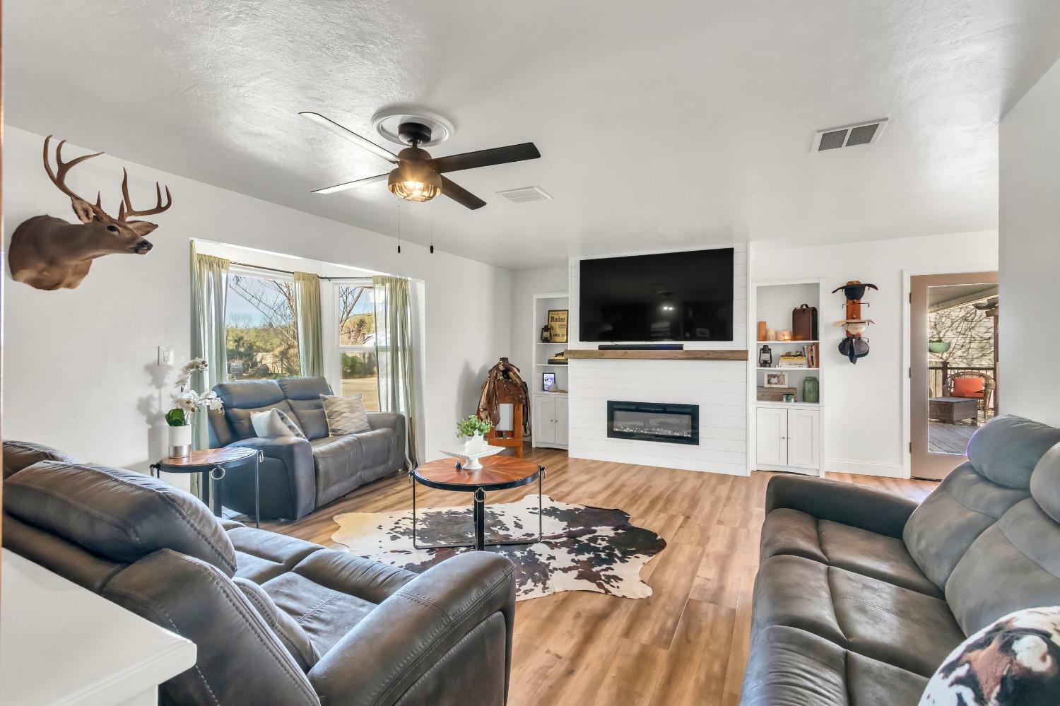 Property Photo:  2537 White Oak Road  CA 95672 