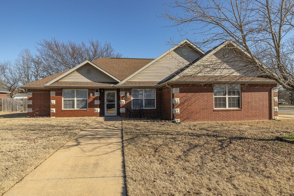 Property Photo:  556 Asboth Street  AR 72751 