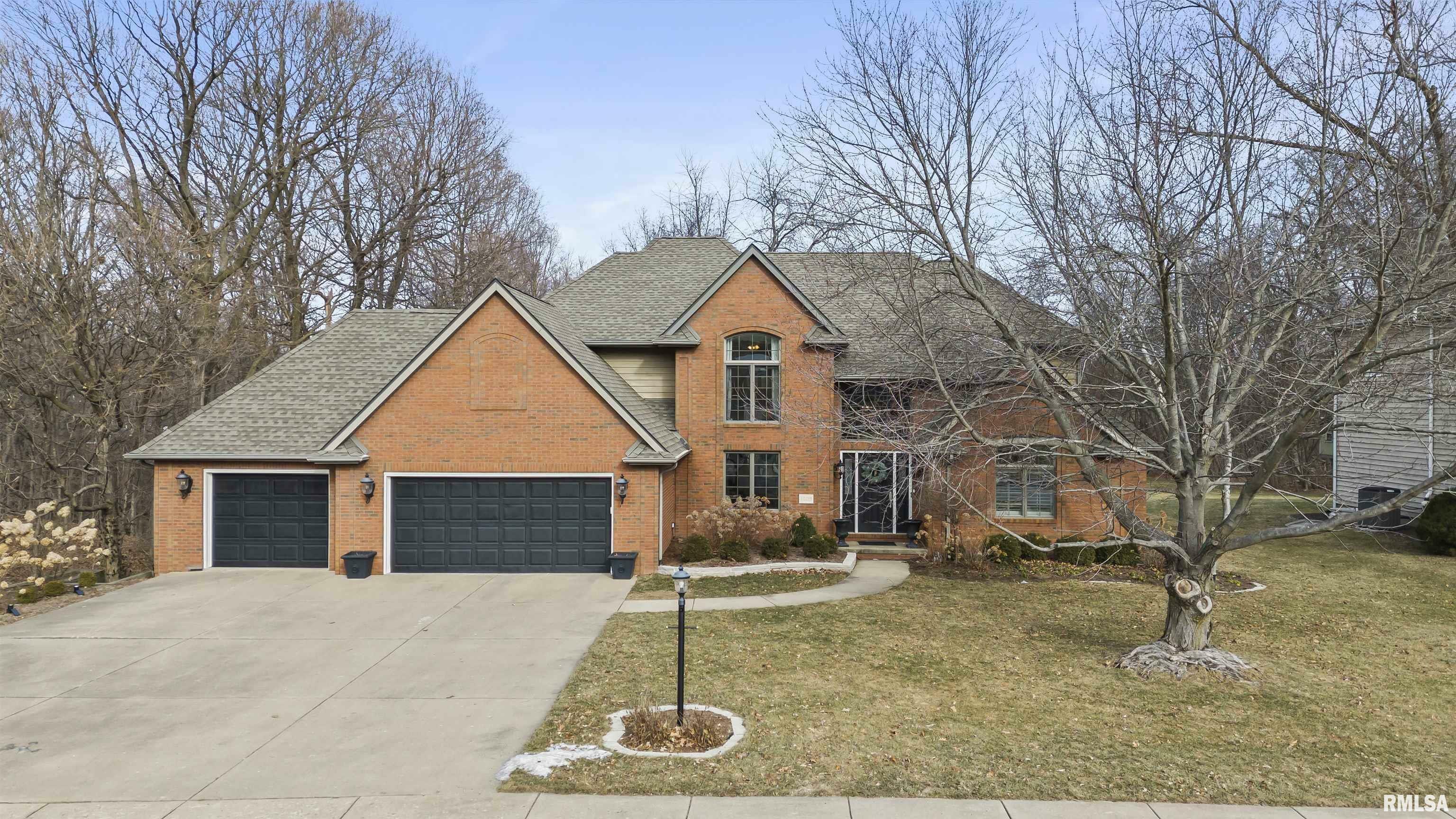 Property Photo:  1009 W Bennett Court  IL 61525 