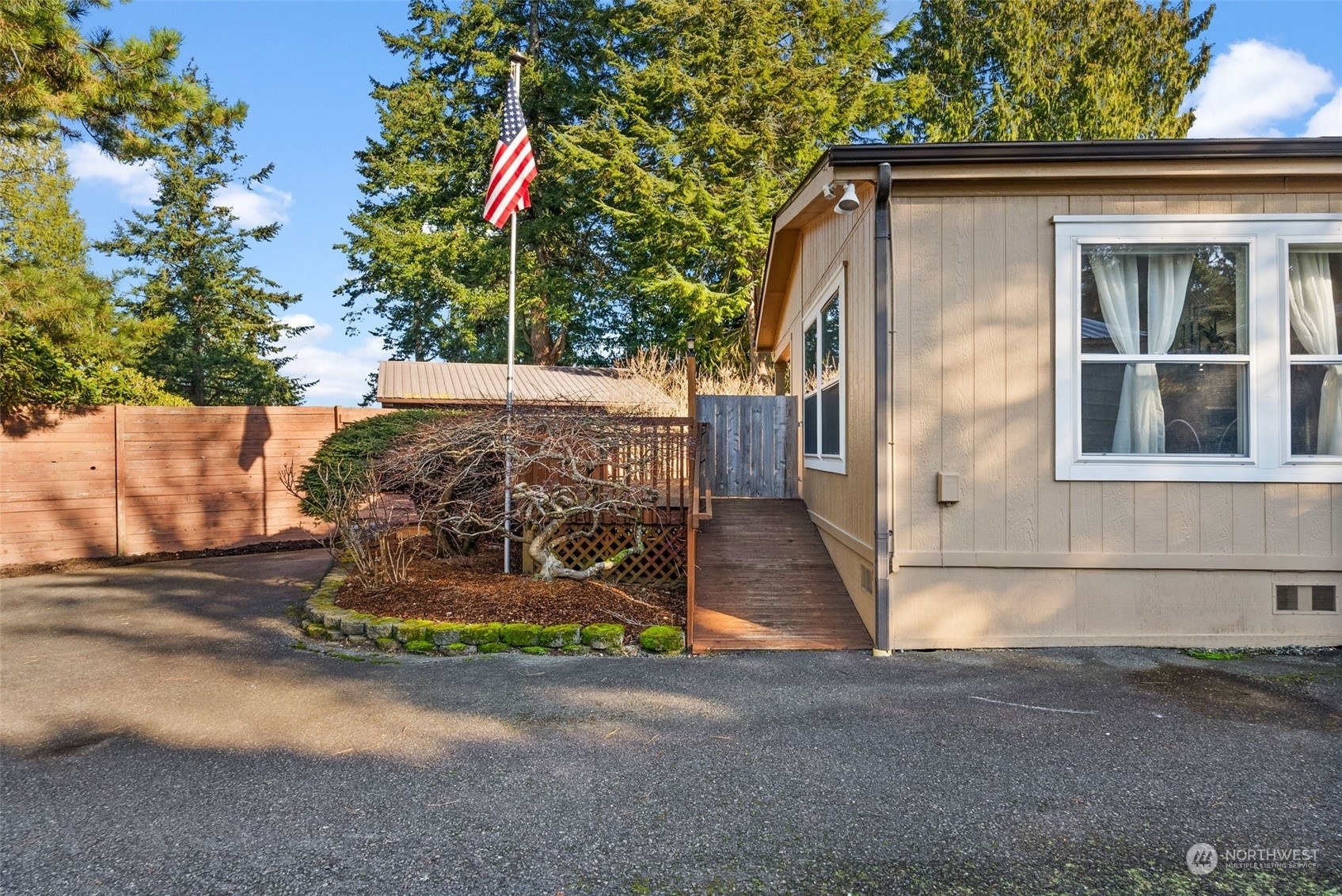 Property Photo:  3085 SE Anderson Street SE  WA 98366 