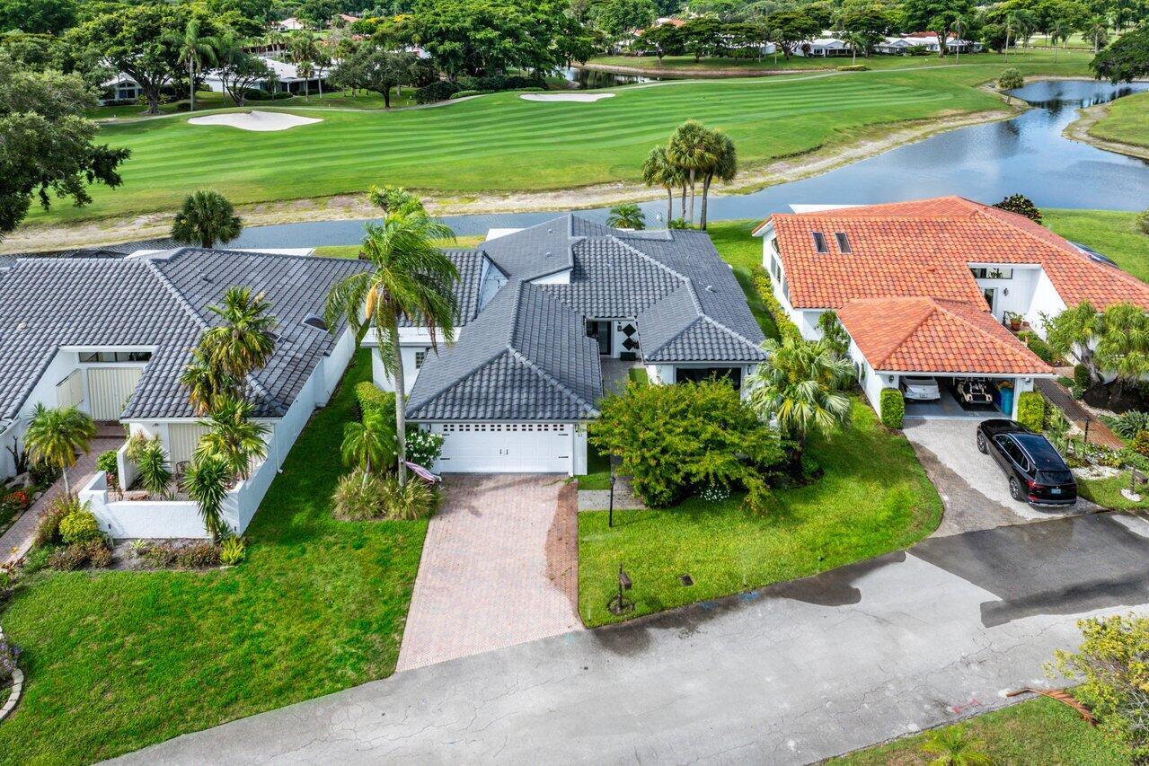Property Photo: 51 Woods Lane FL 33436