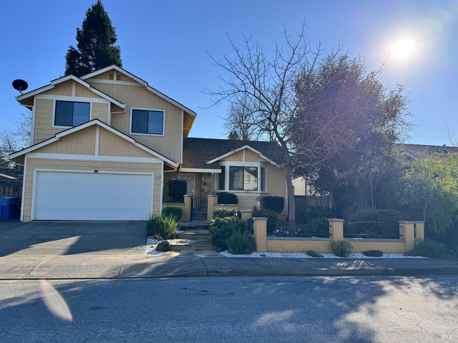 9568 Kristine Way  Windsor CA 95492 photo
