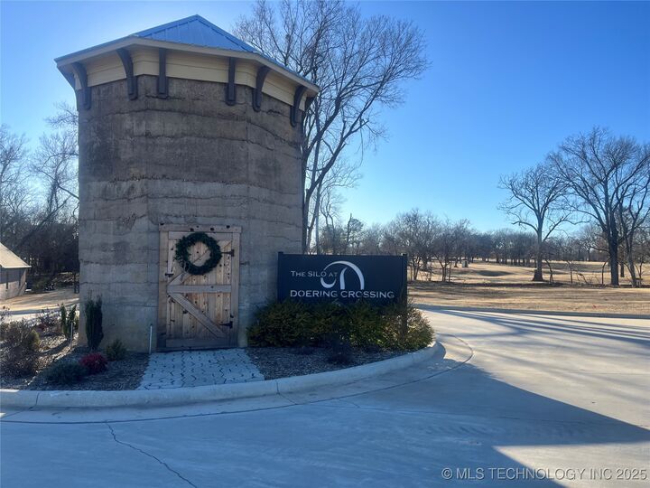 2942 Huddersfield Court  Muskogee OK 74403 photo