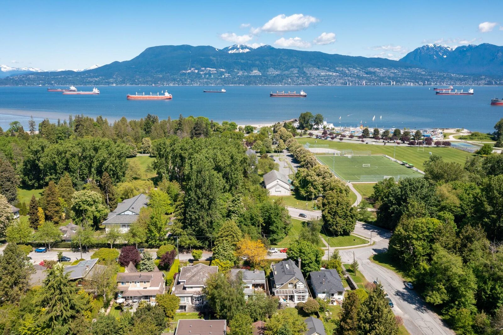 Property Photo: 4316 W 2nd Avenue BC V6R 1K3