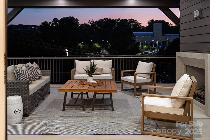 Property Photo:  1214 S Kings Drive A  NC 28207 