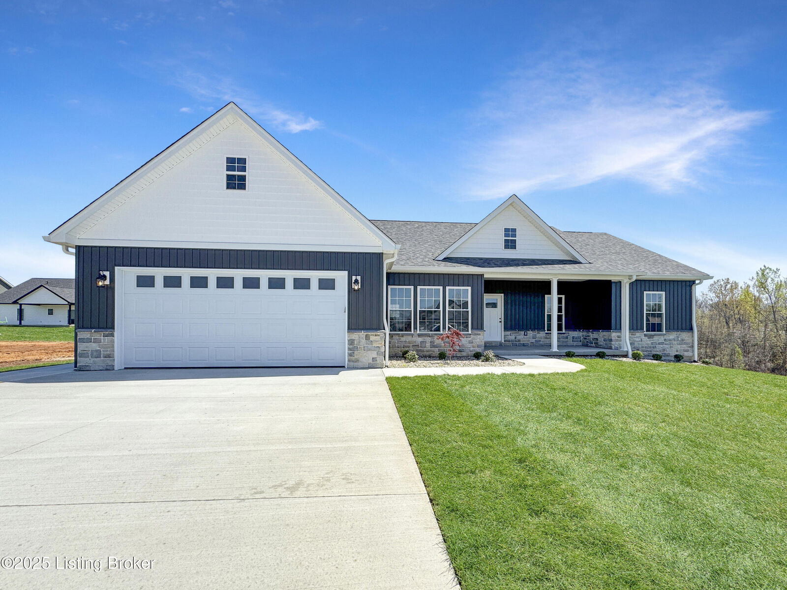 Property Photo:  61 Robert Allen Ln  KY 40108 