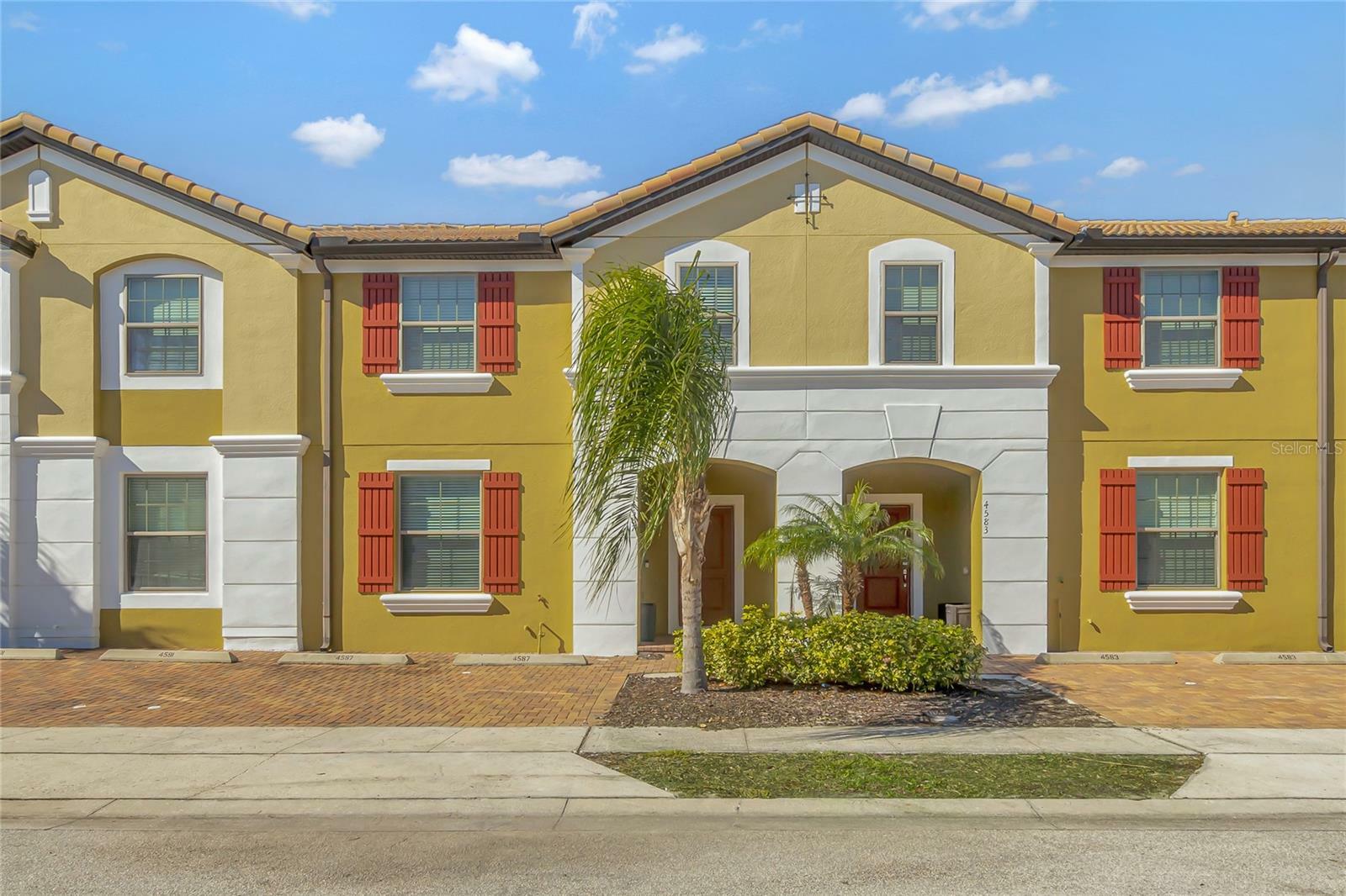 Property Photo:  4587 Terrasonesta Drive  FL 33837 