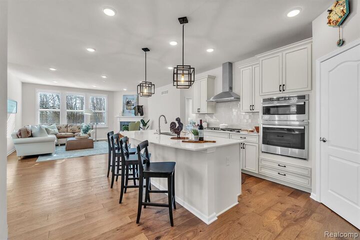 4633 Crestway Drive  Brighton MI 48116 6146 photo