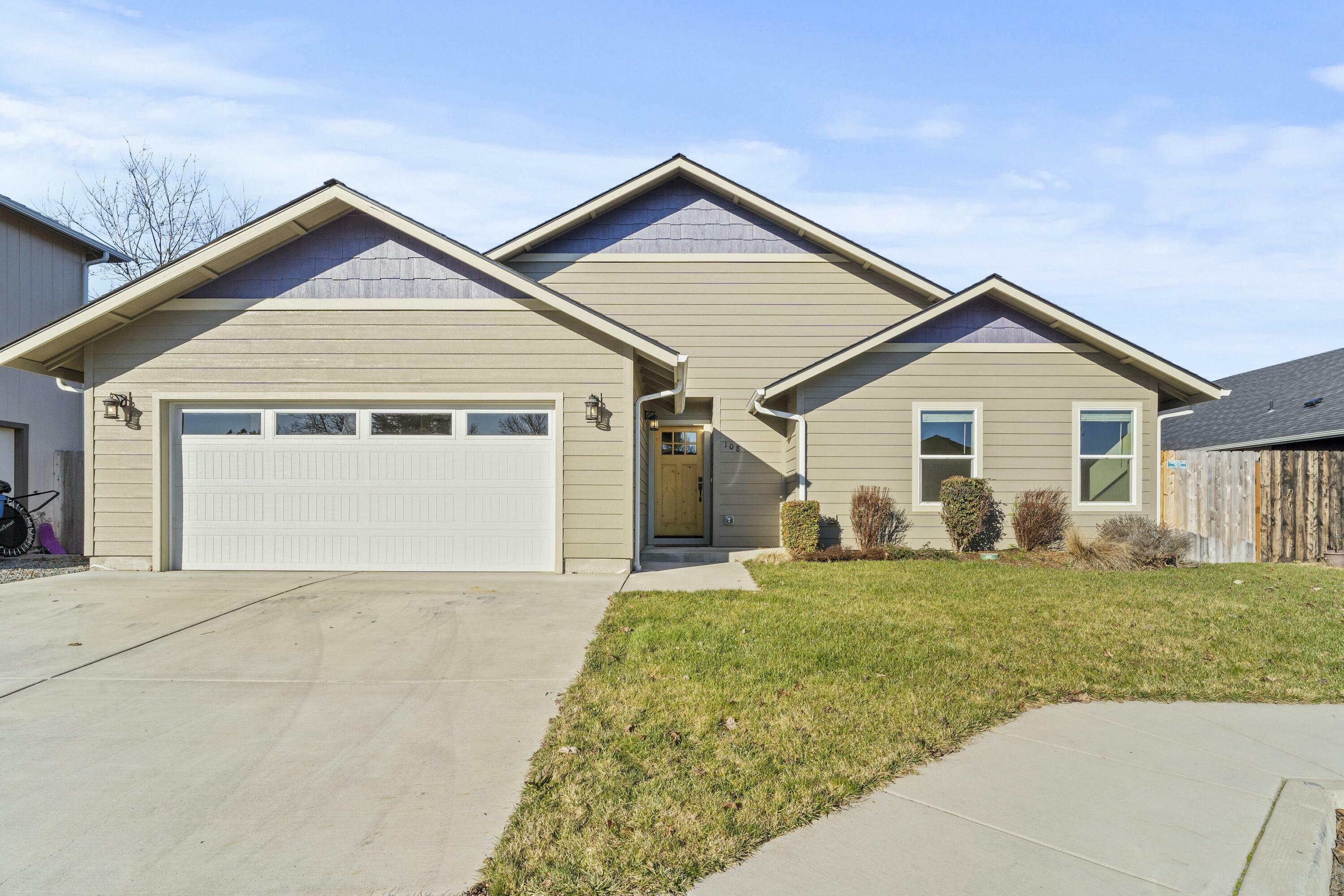 108 SW Little Meadow Lane  Grants Pass OR 97527 photo