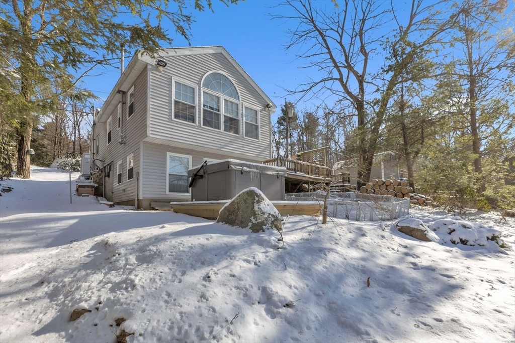 Property Photo: 5 Laurel Glades MA 01516