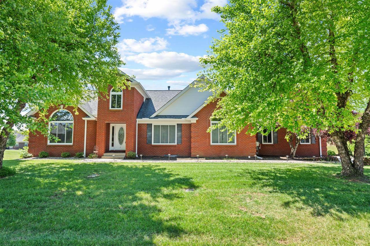 Property Photo: 126 Deep Springs Drive KY 40004