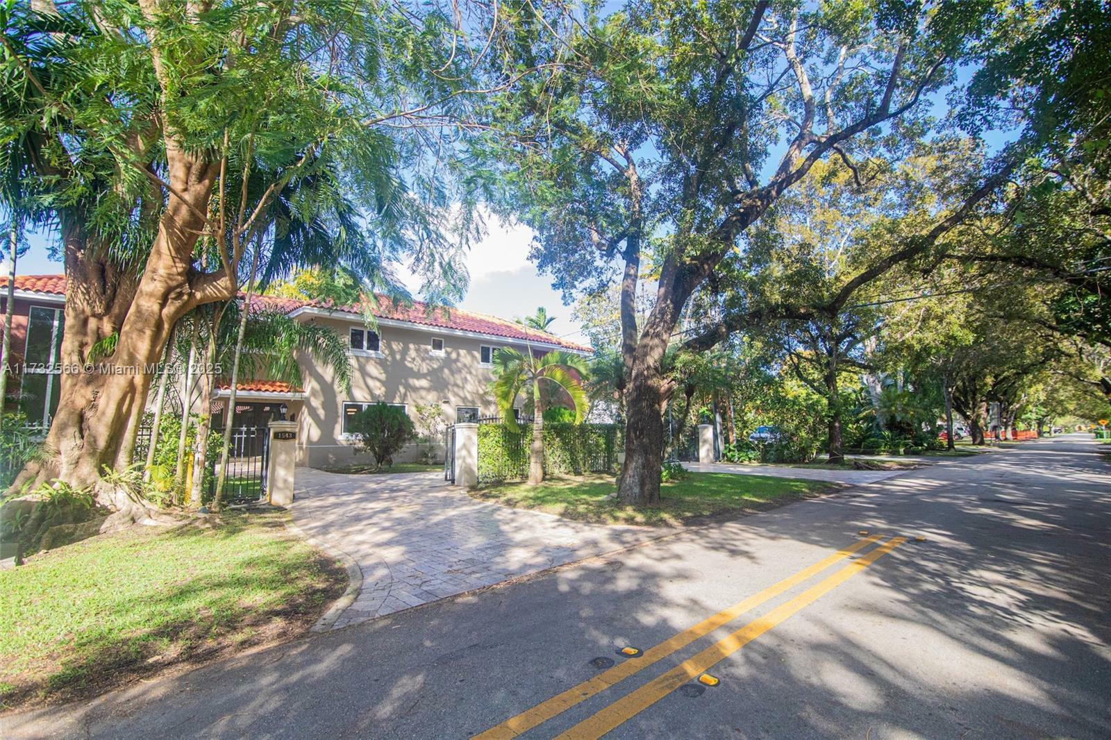 Property Photo:  1543 Dorado Ave  FL 33146 