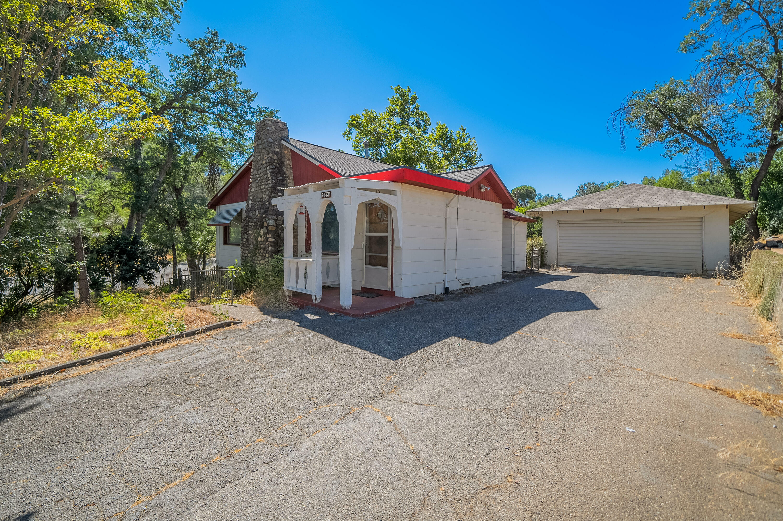 Property Photo:  3821 Willow Street  CA 96019 