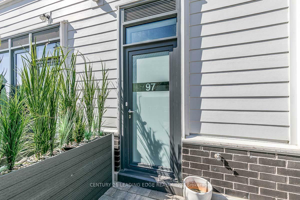 Property Photo: 303 Broward Way 97 ON L9S 0M5