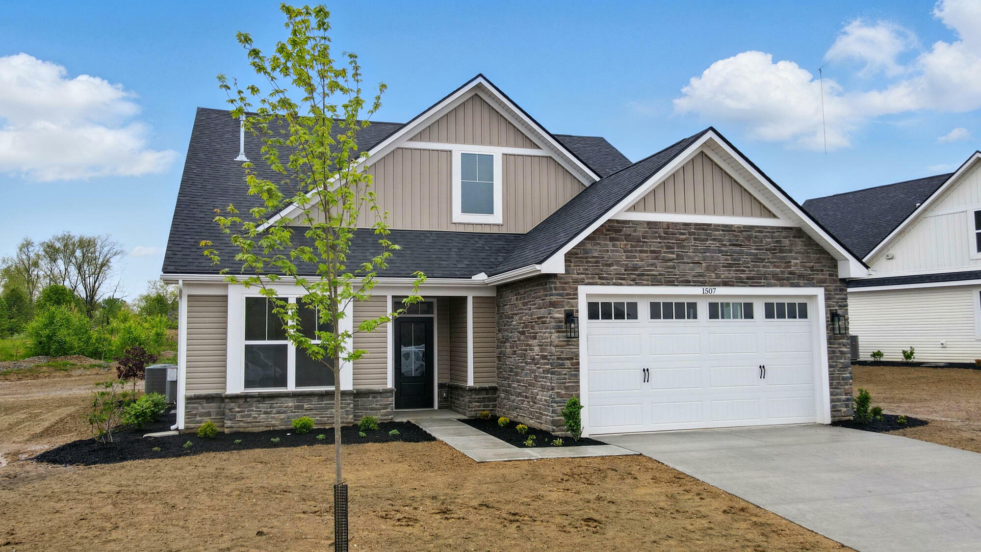 Property Photo: 1507 Kingsgate Road OH 45502