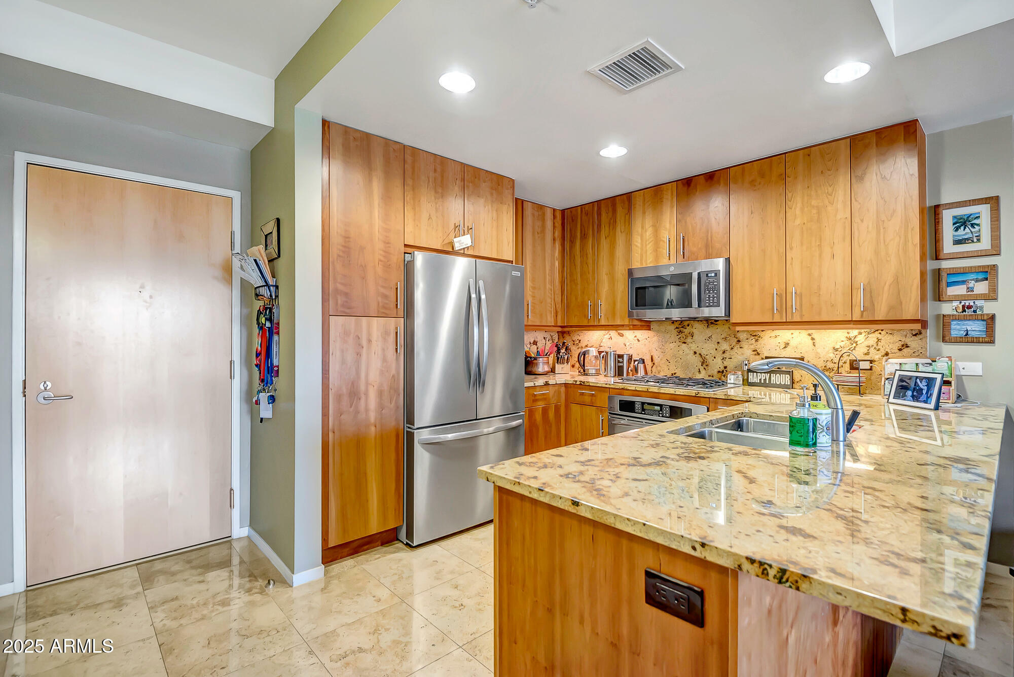 Property Photo:  7127 E Rancho Vista Drive 5009  AZ 85251 