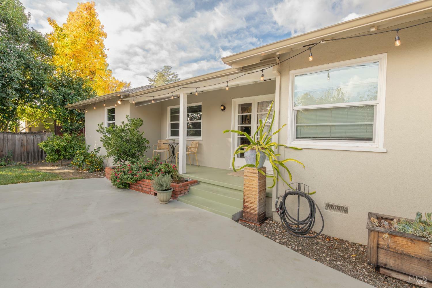 Property Photo:  3270 Sonoma Avenue  CA 95405 