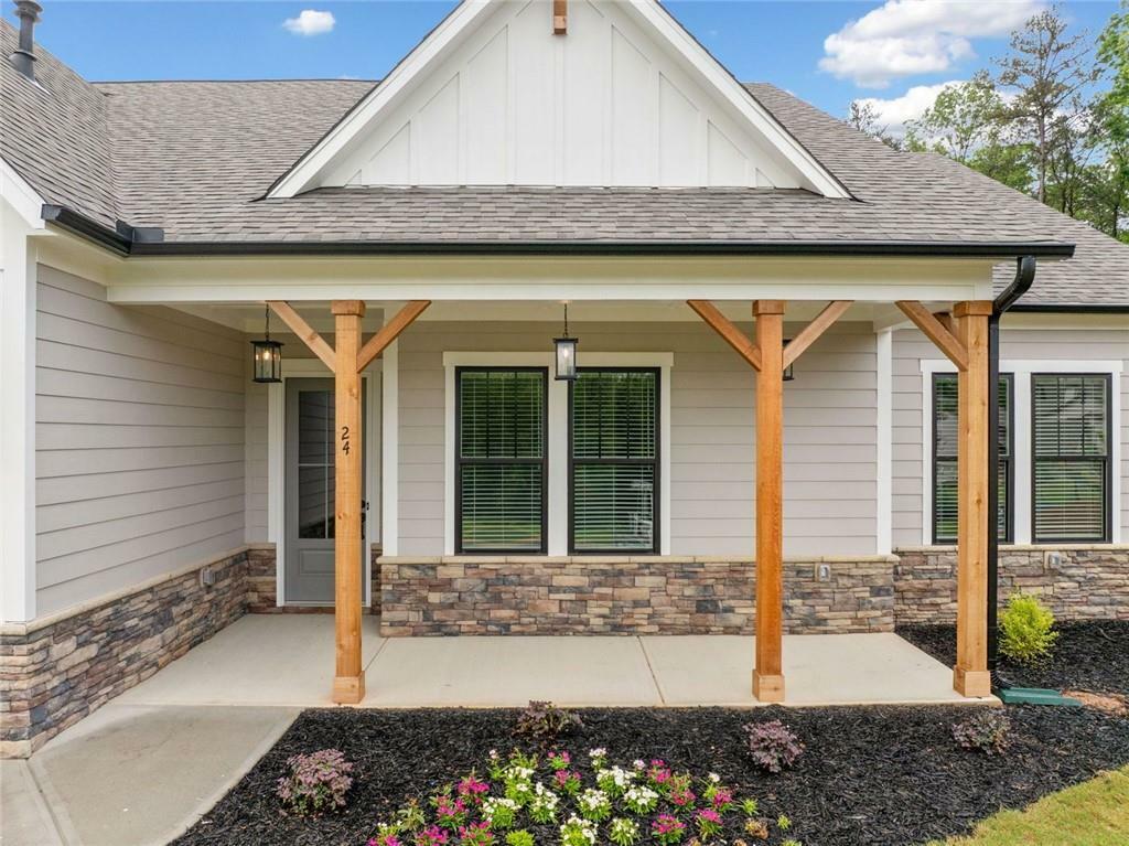 Property Photo:  214 Summit View Lane  GA 30540 
