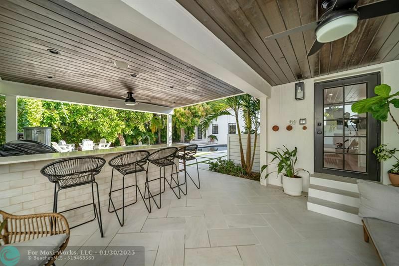 Property Photo: 709 SE 7th St FL 33301