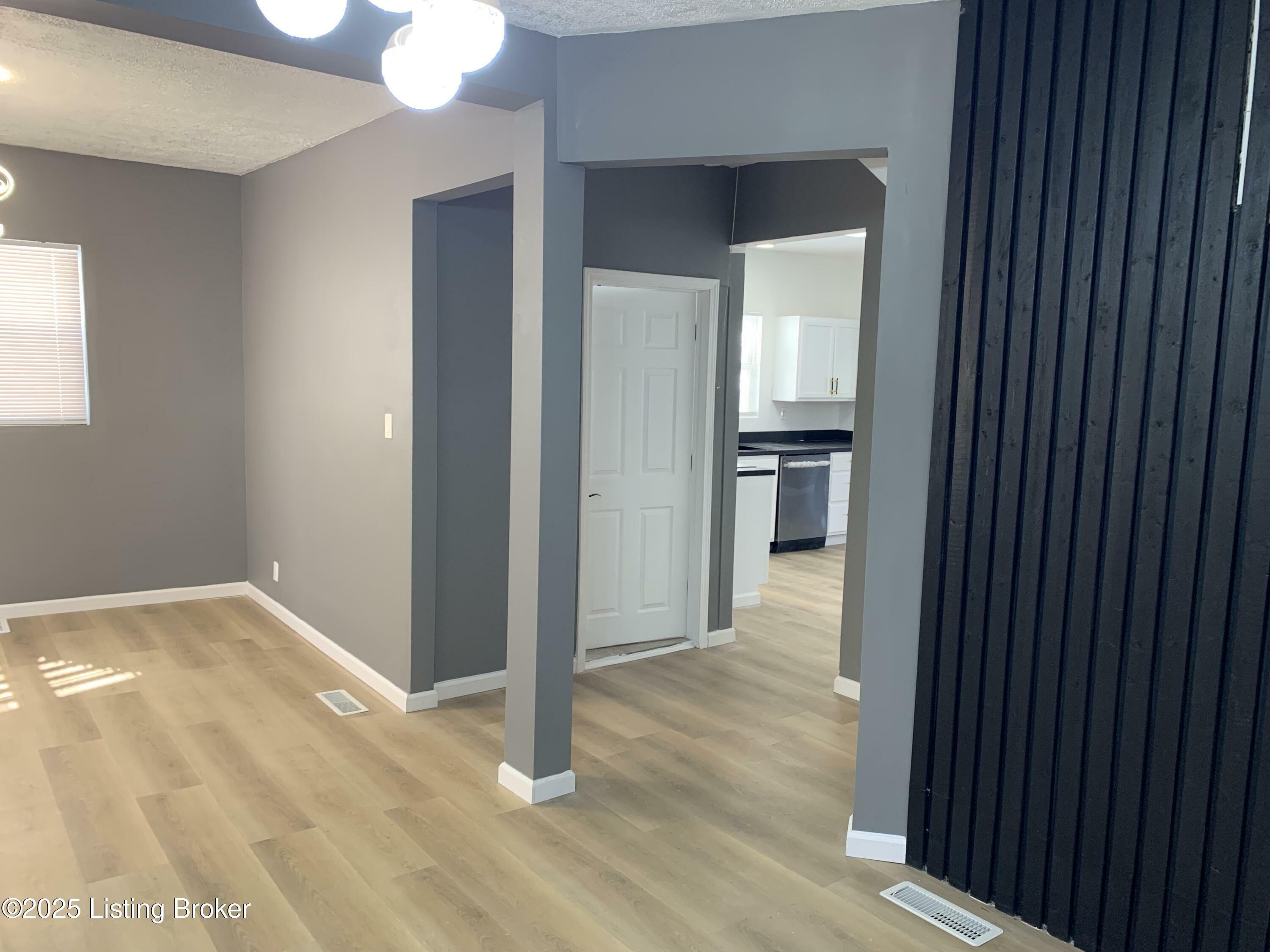 Property Photo: 4131 W Muhammad Ali Blvd KY 40212