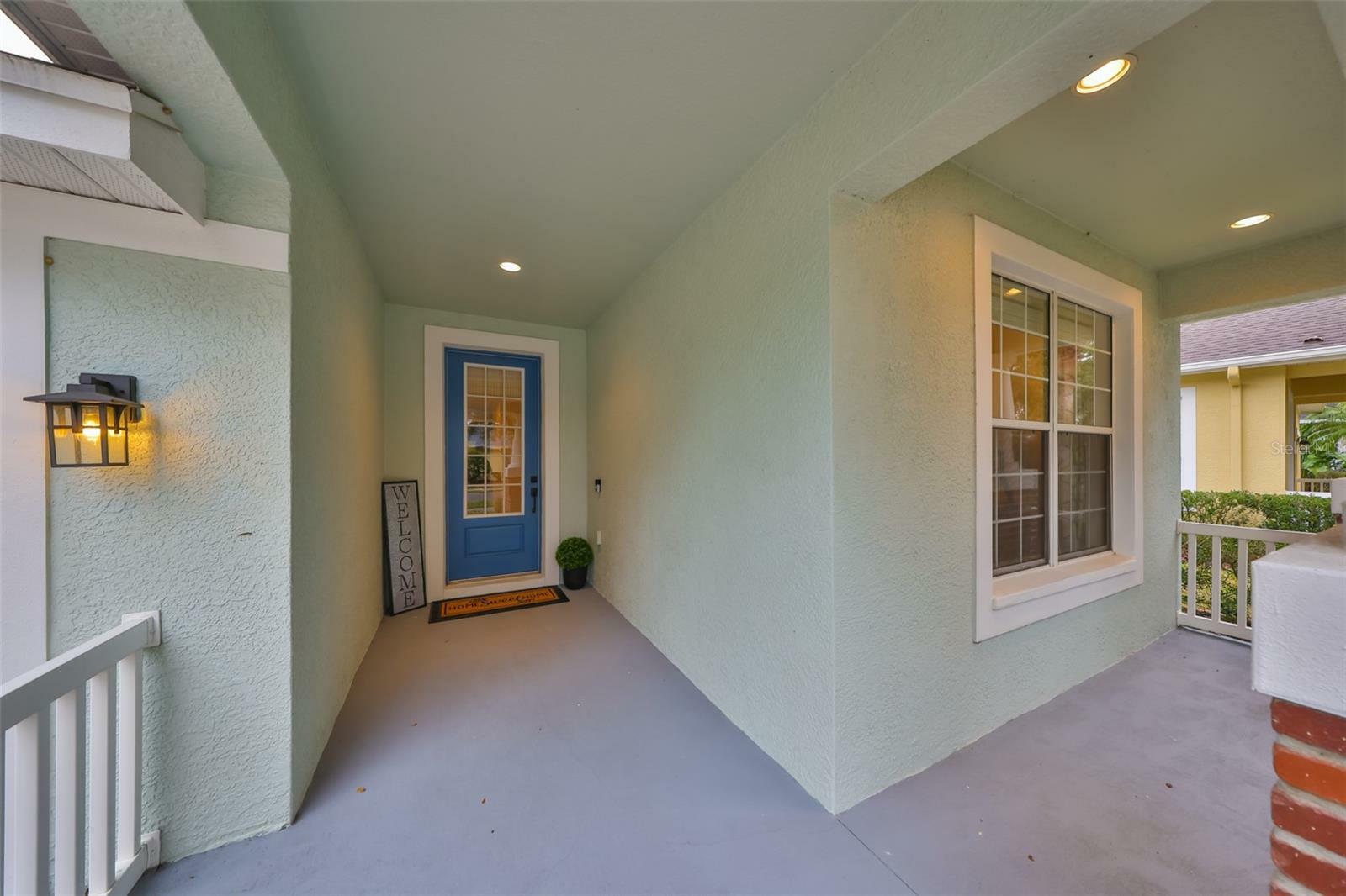 Property Photo:  8030 Hampton Lake Drive  FL 33647 