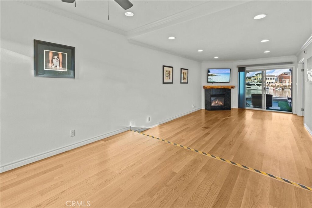 Property Photo: 17124 Bluewater Lane CA 92649