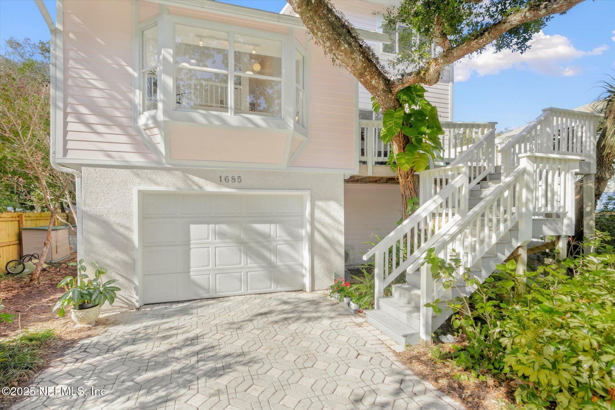 Property Photo: 1685 Santander Street FL 32080