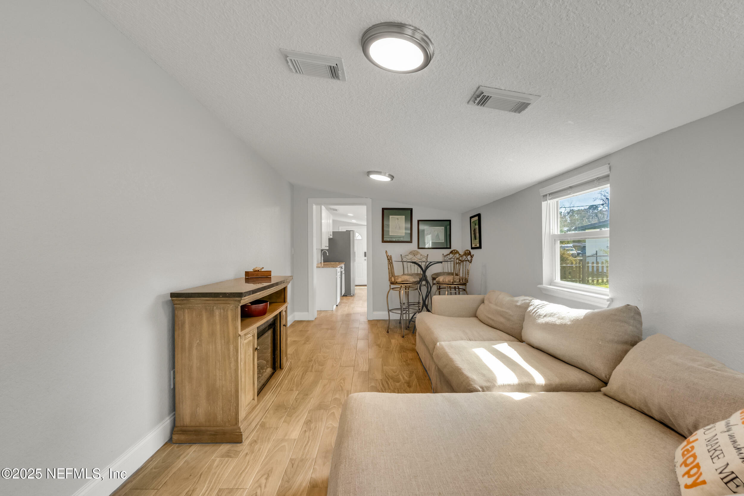 Property Photo: 2520 Chris Court FL 32210