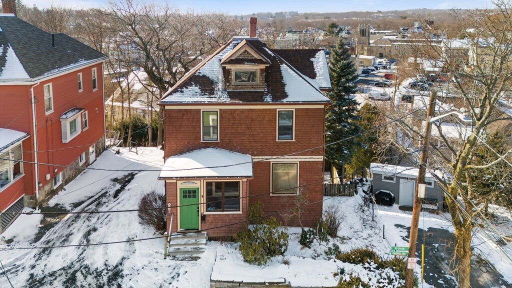 Property Photo:  24 Oak Hill Rd  MA 01906 