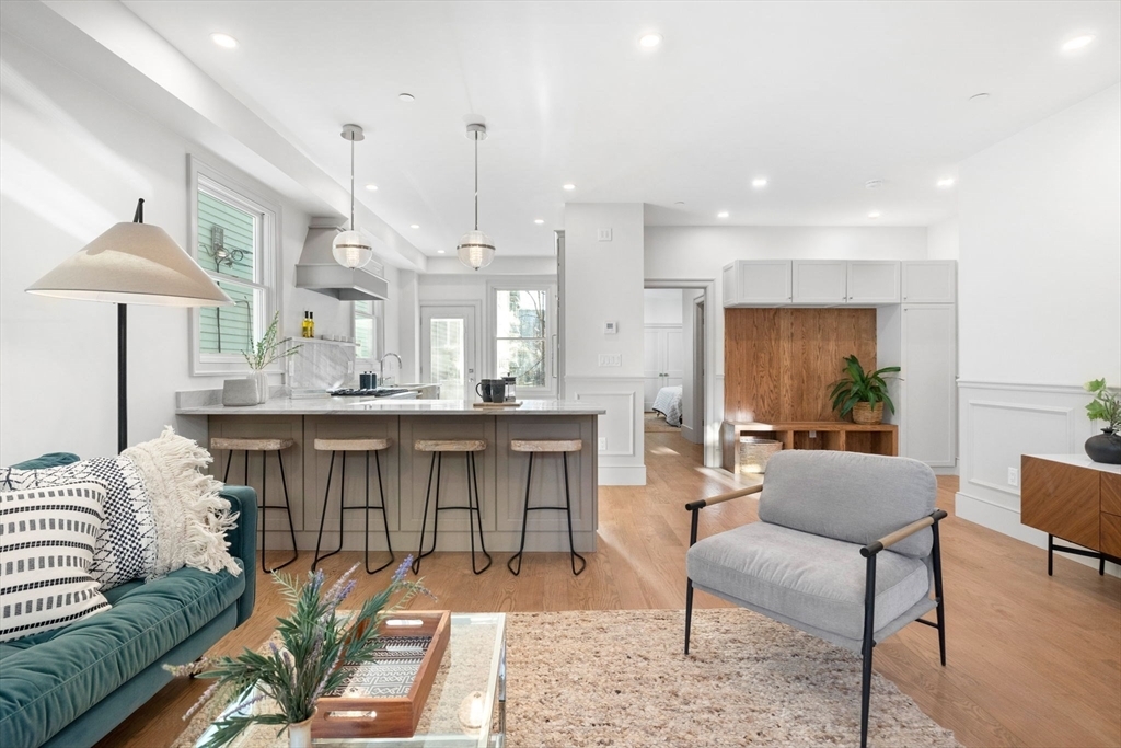 Property Photo: 188-194 Green Street 188 MA 02139
